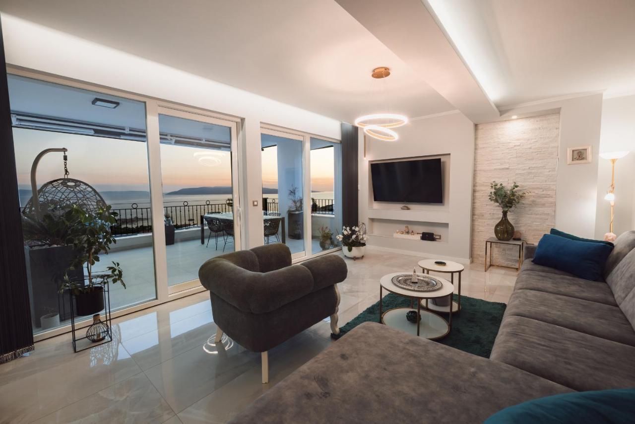 New -150m2 Penthouse With Shared Pool - Smaragd Makarska